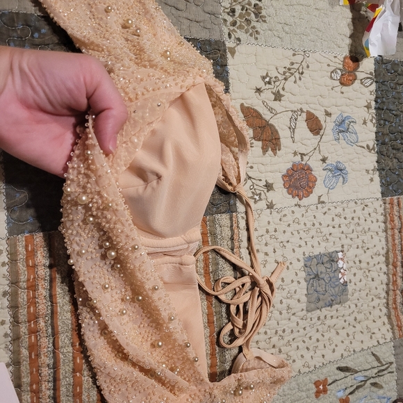 La DesiradeEmbellished Cowl Neck Crop Top in Rose or light Beige size 0 - Picture 11 of 14